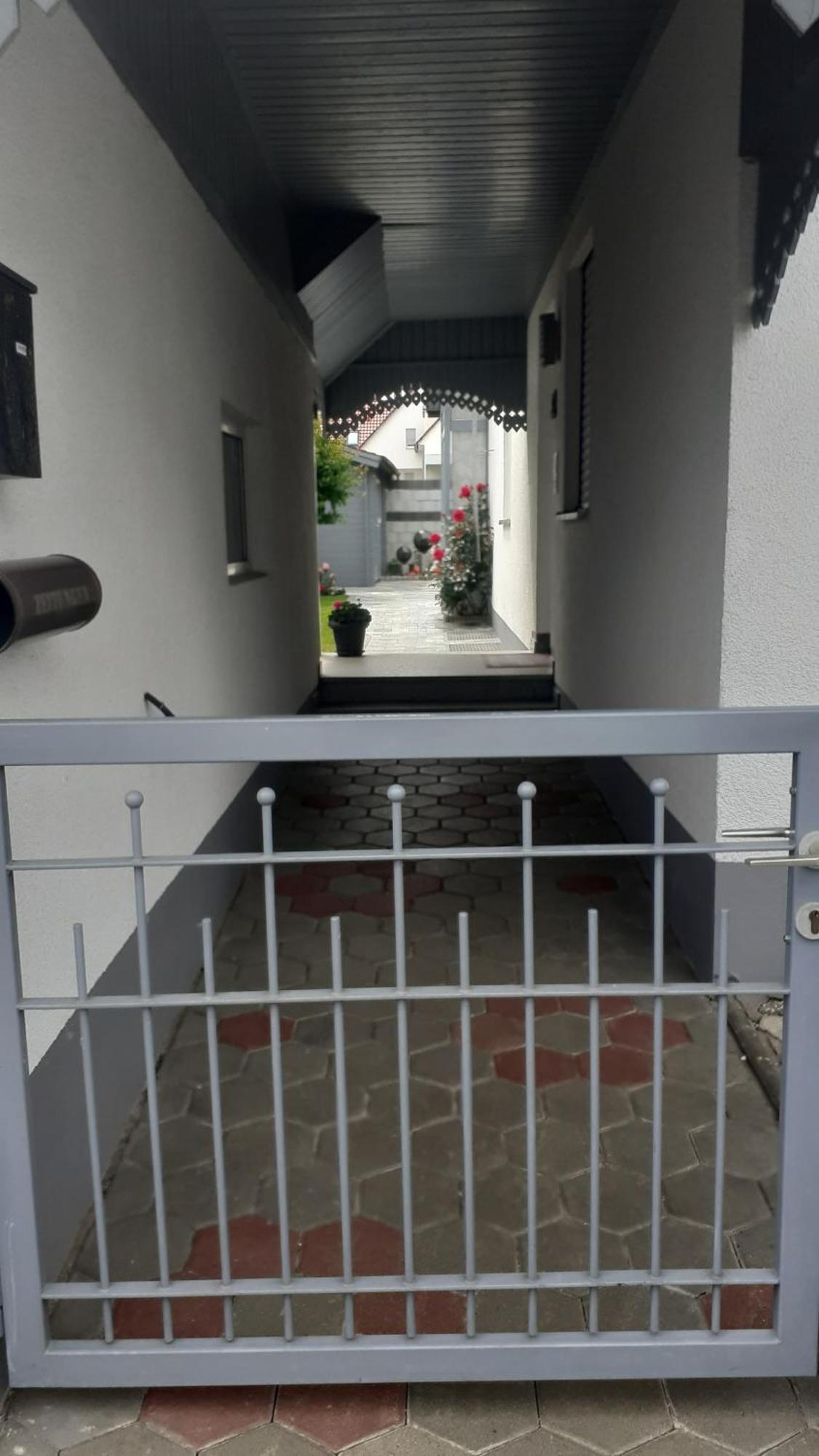 בורגאו Privatzimmer מראה חיצוני תמונה